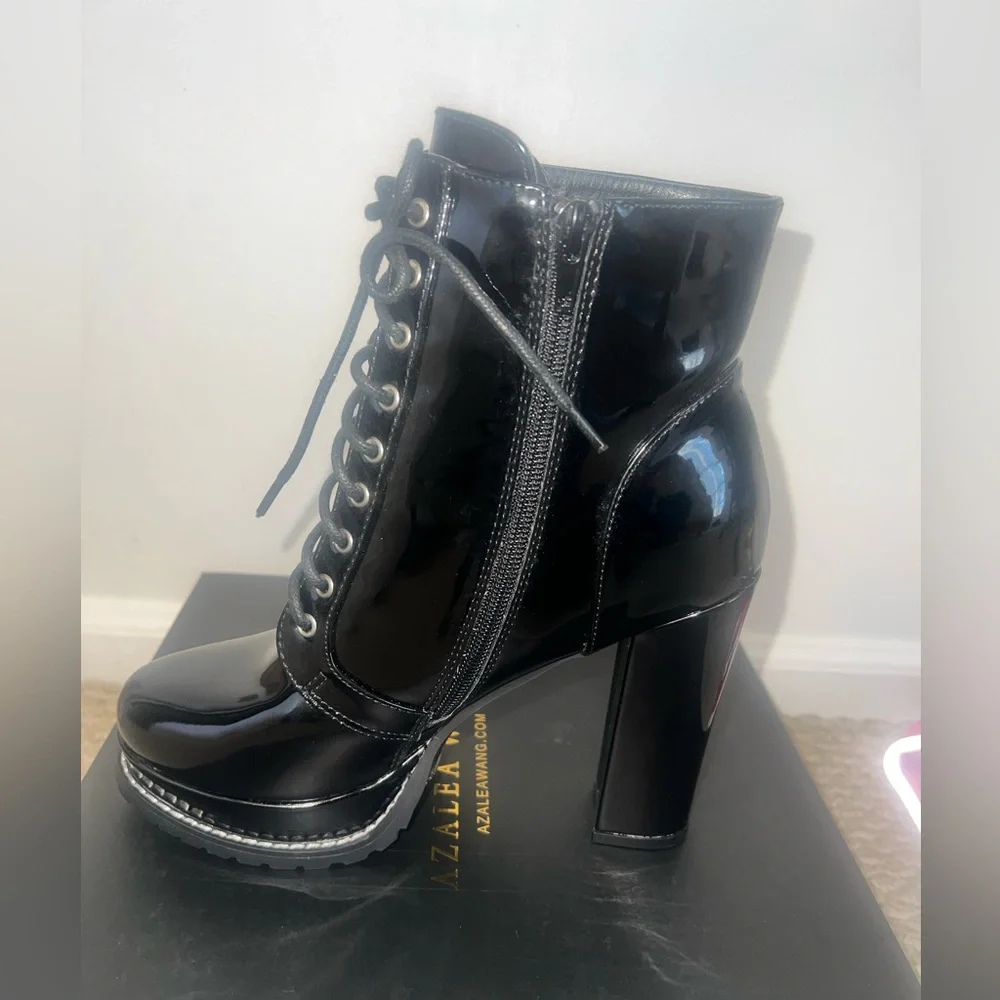 AZALEA WANG Freddie Chunky Lace Up booties SIZE: 8 - Picture 4 of 10